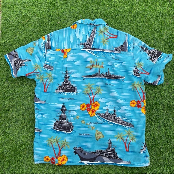 Vintage Men’s Kalaheo medium Navy Ships Hawaiian Shirt great condition military - Picture 2 of 4